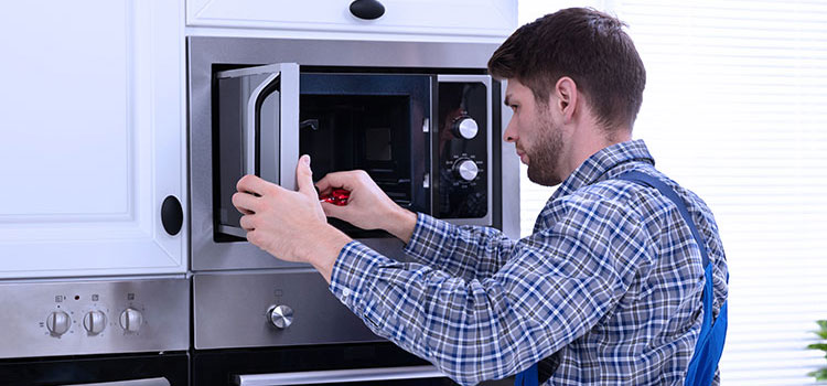 Residential Microwave Repair in Thorold